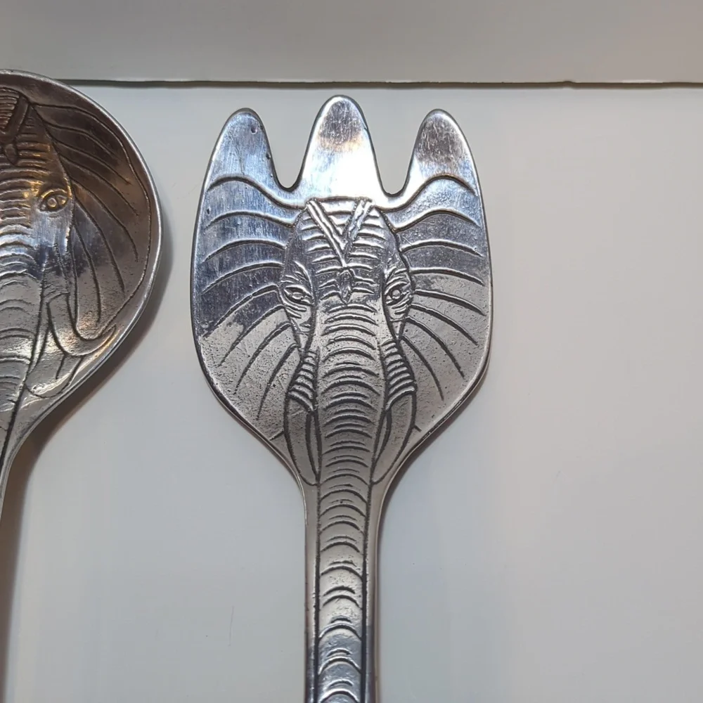 Elephant Salad Serving Set of 2